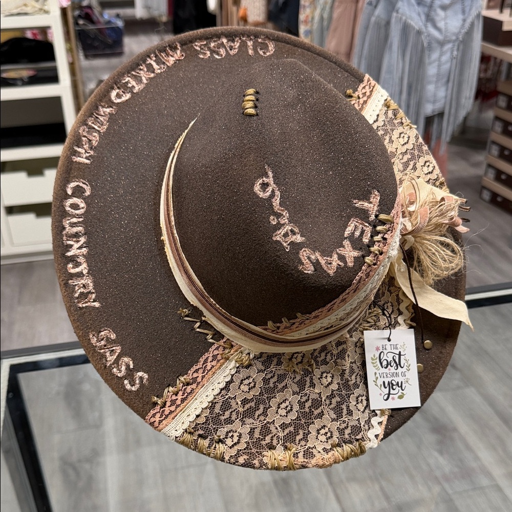 HAT: Class Mixed with Country Sass